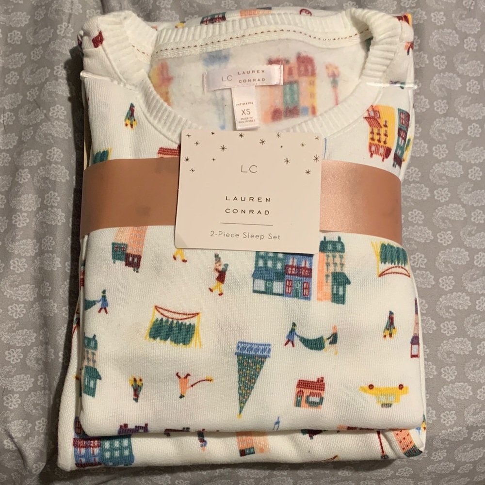 LC Lauren Conrad Women's Pajama Set - White with Multicolor Print